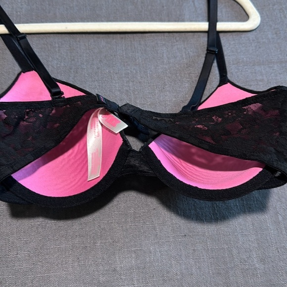 Victoria’s Secret PINK Bra size 34c - Picture 4 of 6